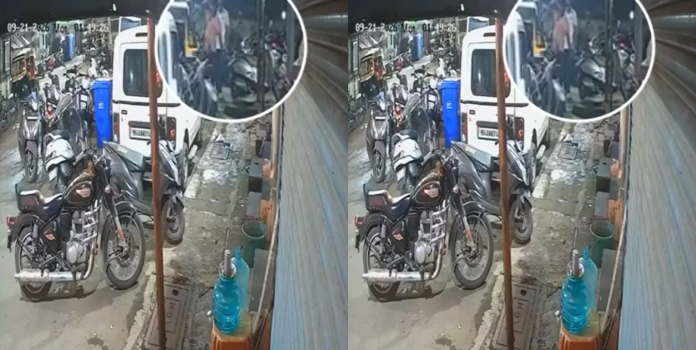 Dahisar Ganpati Mandap Stone Pelting
