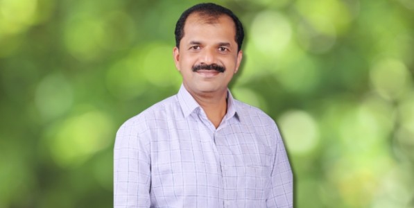 संघर्षातून फुलली हिरवी वाट...