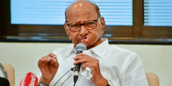 आम्ही कुणासोबत जाणार नाही; यायचे असल्यास आमच्यासोबत याविलीनीकरणाच्या मुद्यावर शरद पवारांची प्रतिक्रिया