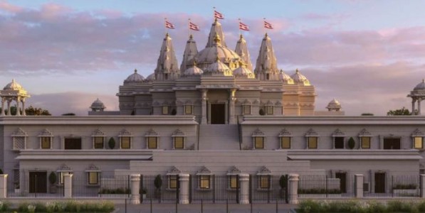 पॅरिसमधील स्वामीनारायण मंदिर भारत-फ्रान्स सांस्कृतिक संबंधांचा नवा युगस्तंभ : पंतप्रधान मोदी